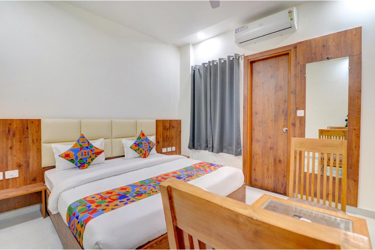 Fabexpress The Regalia Inn Лакхнау Экстерьер фото