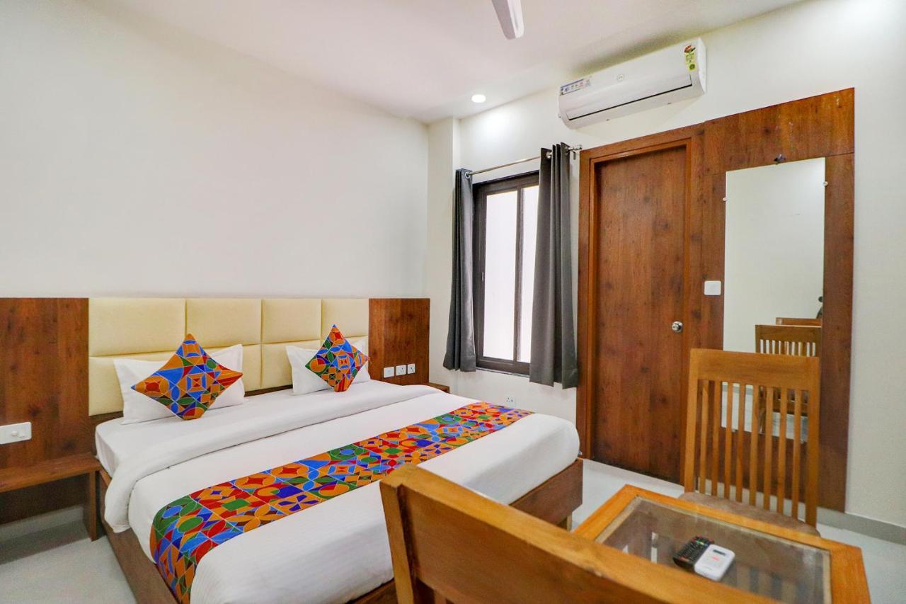 Fabexpress The Regalia Inn Лакхнау Экстерьер фото